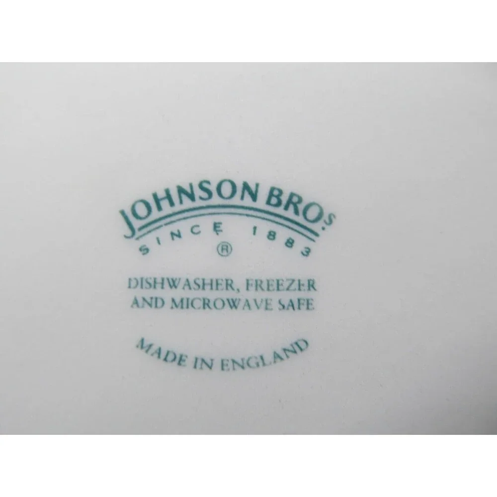 Johnson Brothers Acanthus Set Of 2 Vintage 8 1/4
